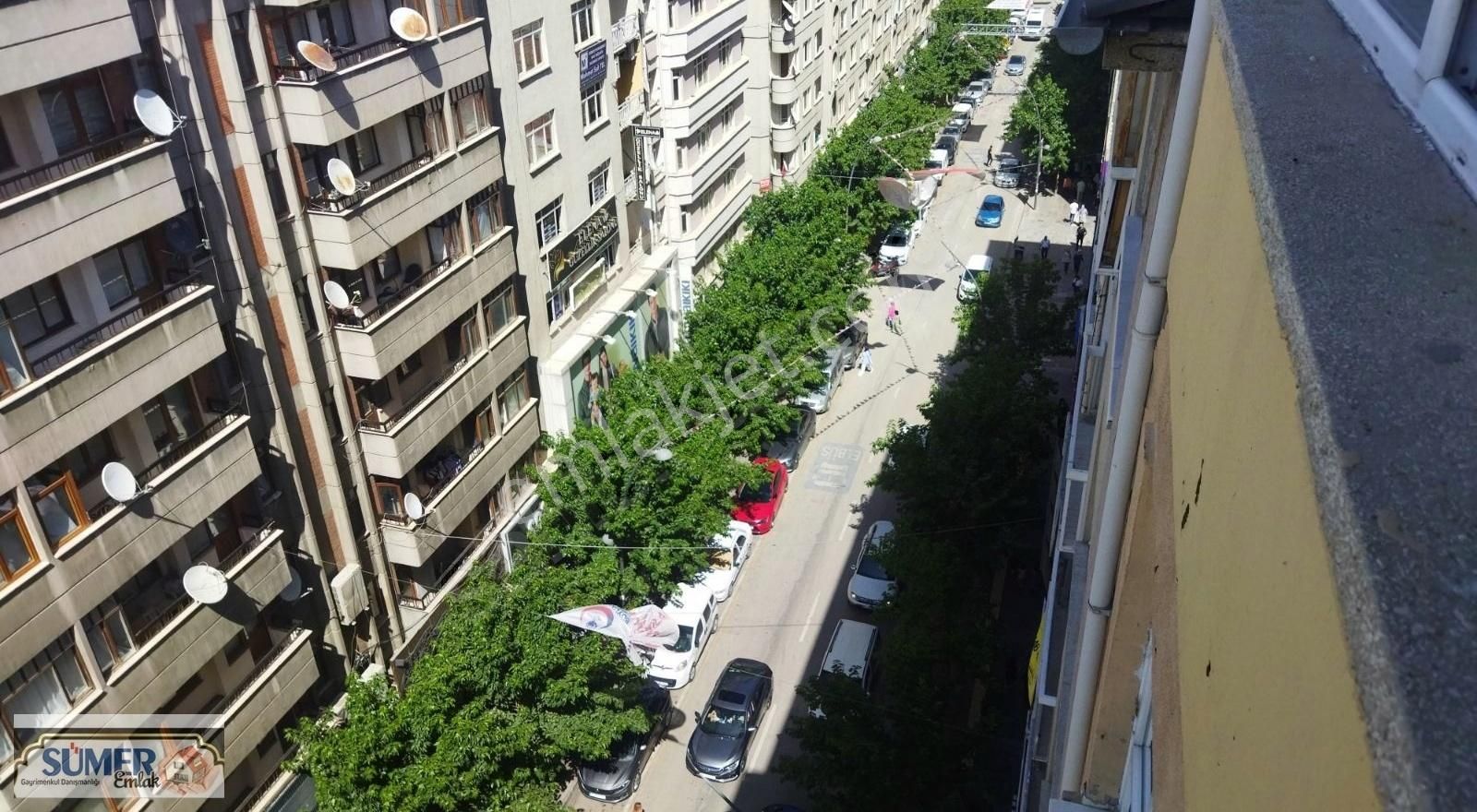 Elazığ Merkez Nail Bey Satılık Daire Gazi Caddesi Üzerinde Satılık Daire