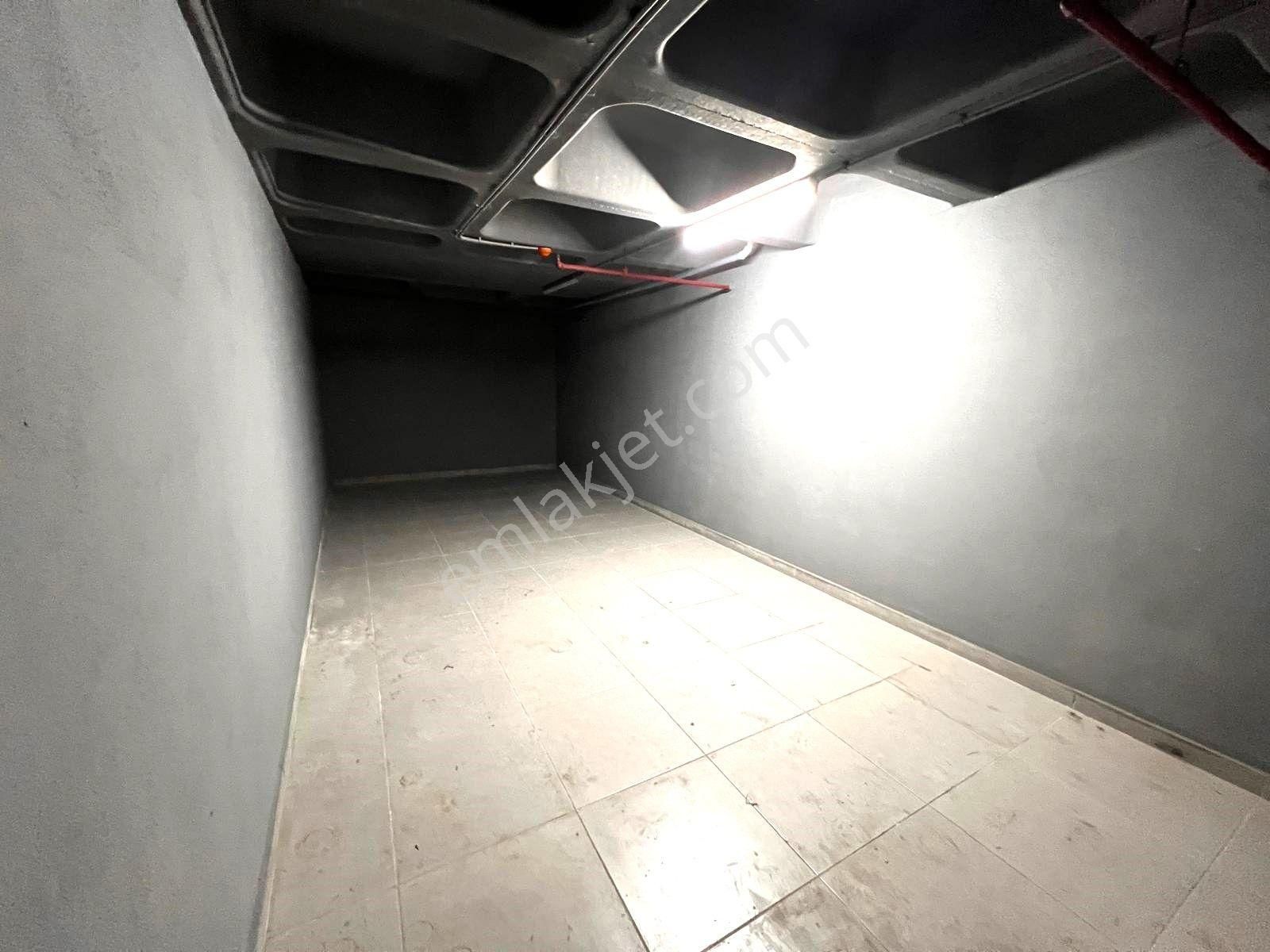 Seba'dan Sefaköy Merkezde Kiralık 50m2 Depo - Görsel 2