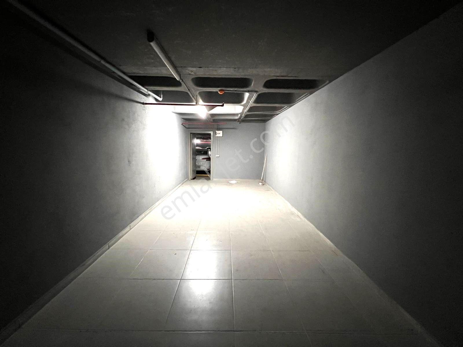 Seba'dan Sefaköy Merkezde Kiralık 50m2 Depo - Görsel 3