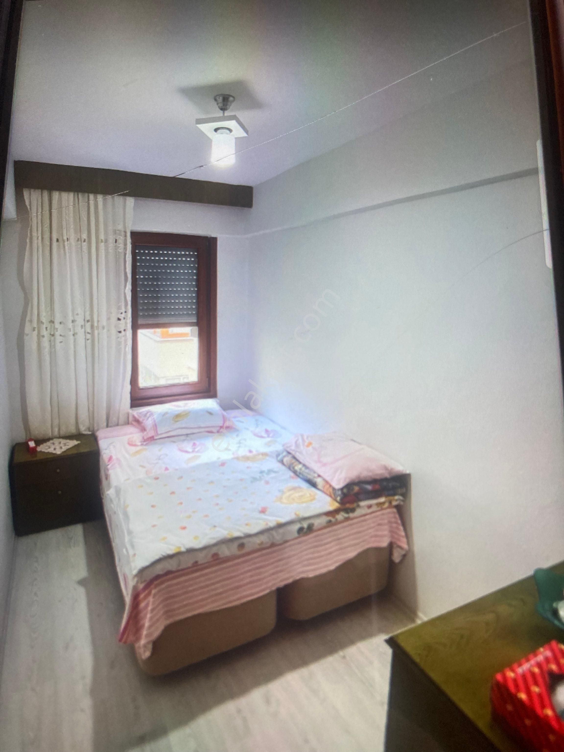 Armutlu Denize 100 M Masrafsız Kombili Eşyalı Daire - Görsel 14