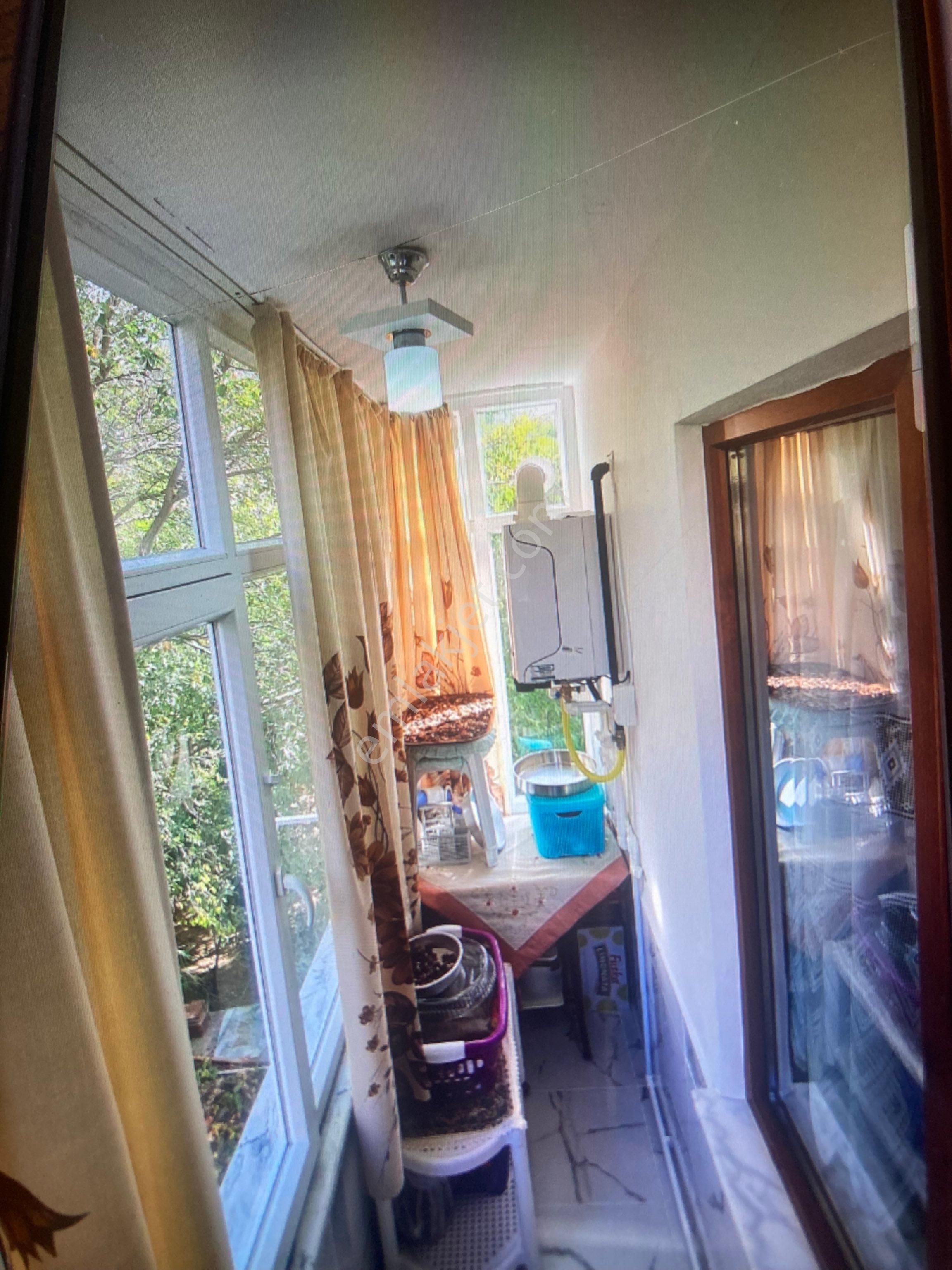 Armutlu Denize 100 M Masrafsız Kombili Eşyalı Daire - Görsel 16
