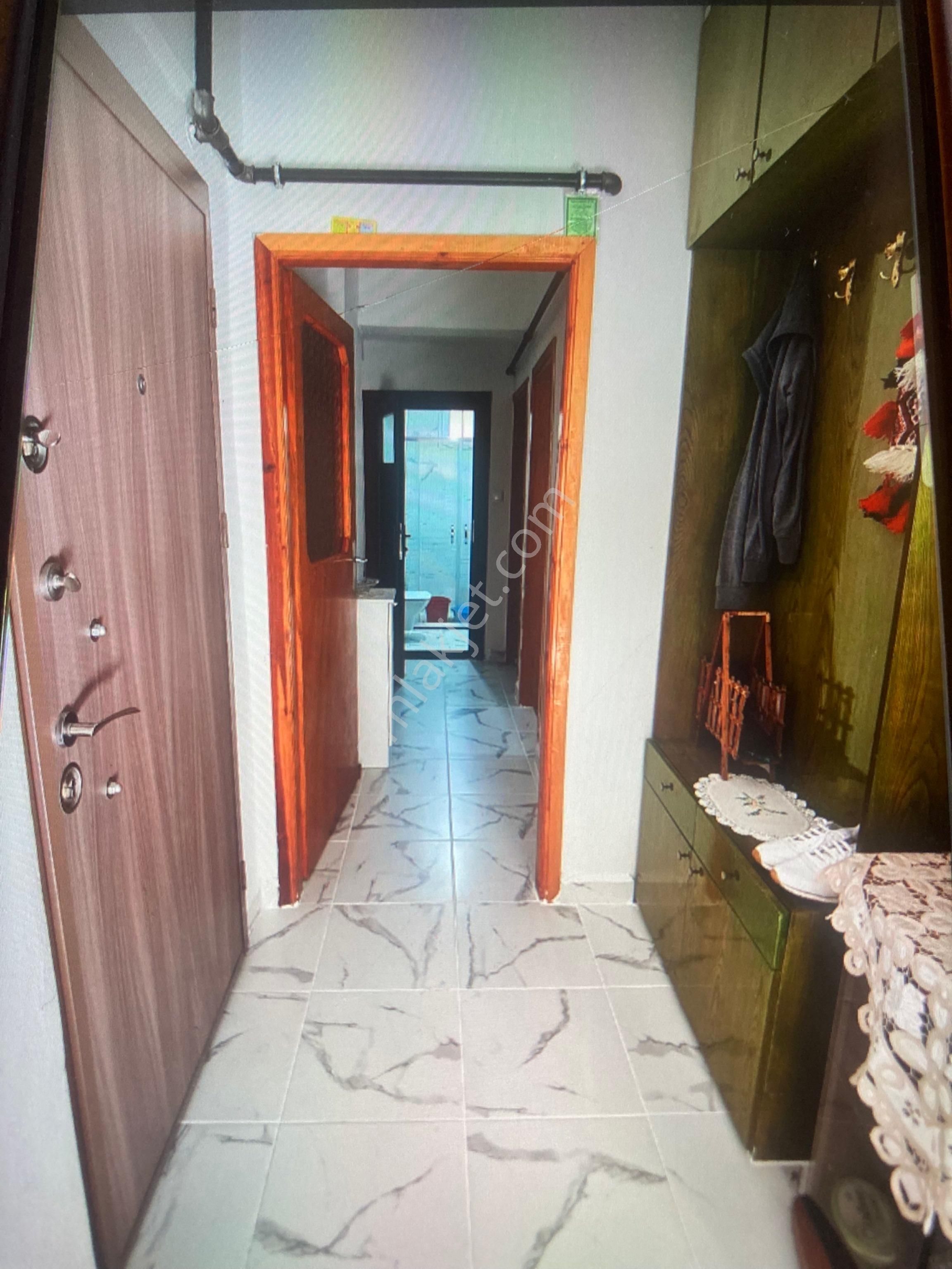 Armutlu Denize 100 M Masrafsız Kombili Eşyalı Daire - Görsel 13