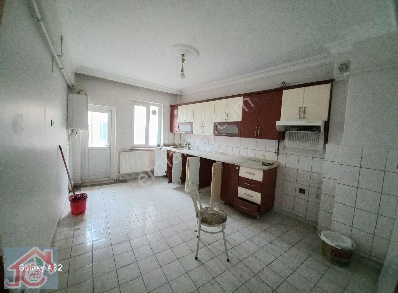 Yeşilyurt Koyunoğlu Kiralık Daire Güven Bul Emlak'tan Koyunoğlunda Kiralık 3+1 Daire