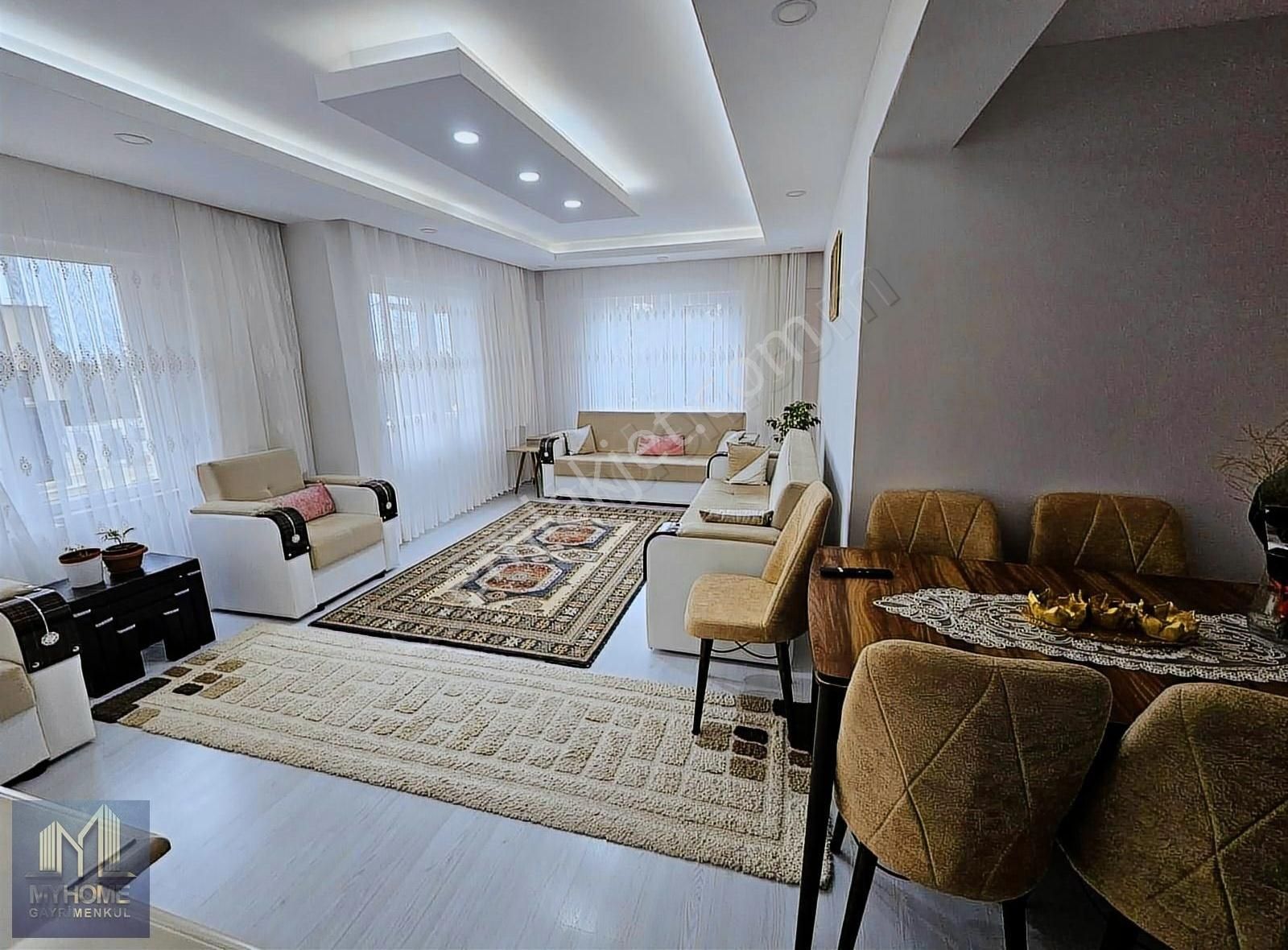 Çorlu Nusratiye Satılık Daire Nusratiye Mahallesi Işılkent Sitesi Geniş 3+1 Satılık Daire