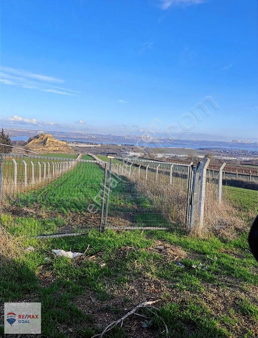 Çatalca Muratbey Merkez Satılık Tarla Çatalca Muratbey'de Yatırımlık İmar Planı 2686 M2 Satılık Arsa