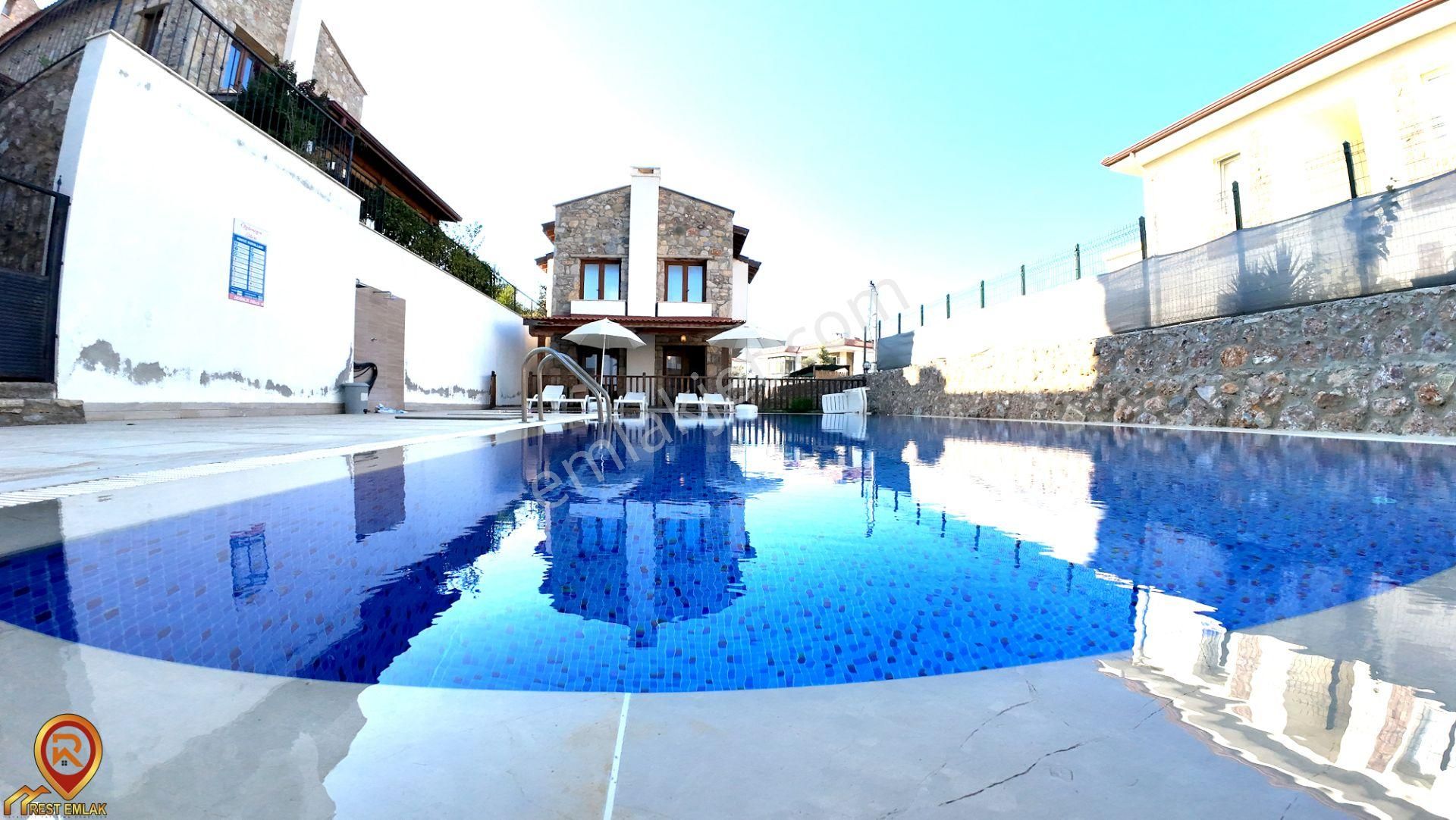 Datça Datça Satılık Villa Rest Emlak - Eski Datça'da Lüks Müstakil Villa, Havuzlu Site İçerisinde