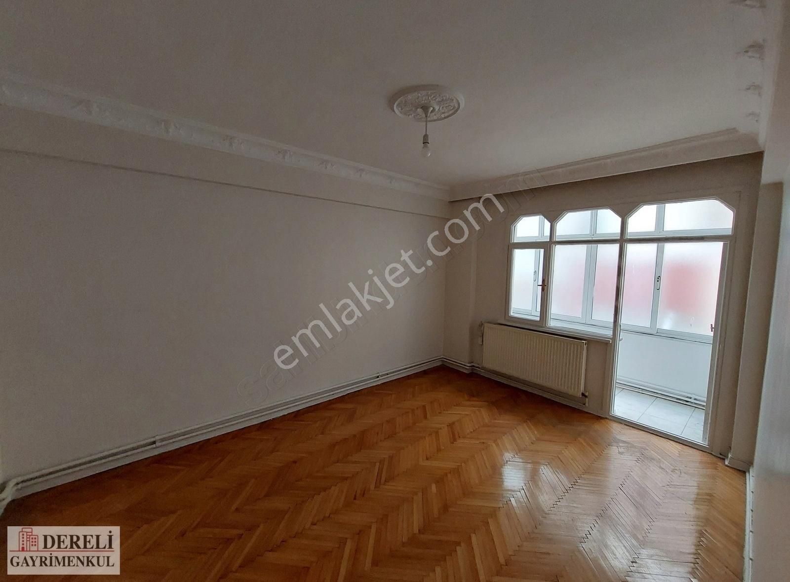 Bahçelievler Soğanlı Satılık Daire Bahçelievler Soğanlı Satılık 3+1 Arakat 120 M² Boş Tadilatlı