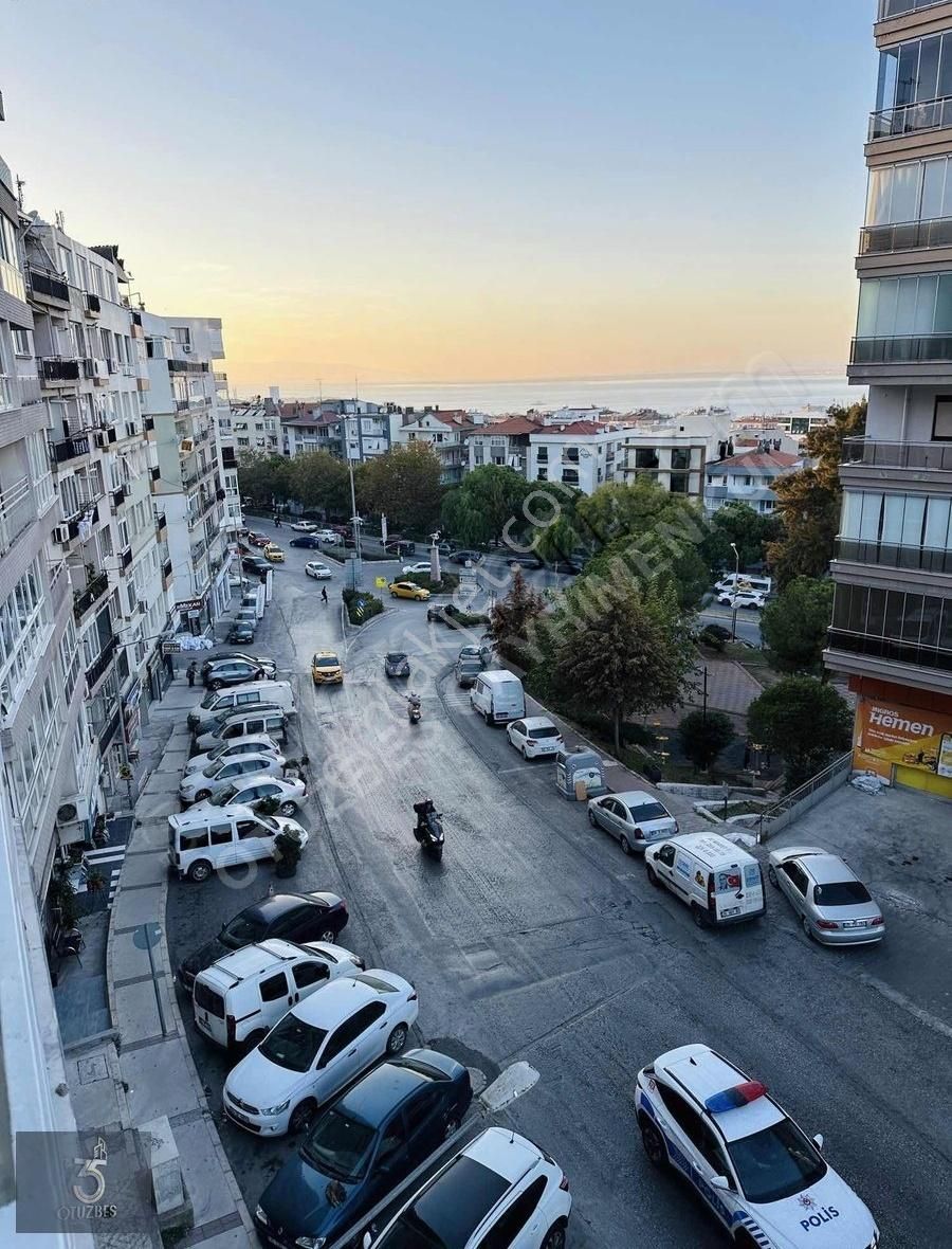 Karabağlar Esenlik Satılık Daire Otuzbeş'ten Deniz Manzaralı Çift Cephe Metro Yanı Arakat Satılık