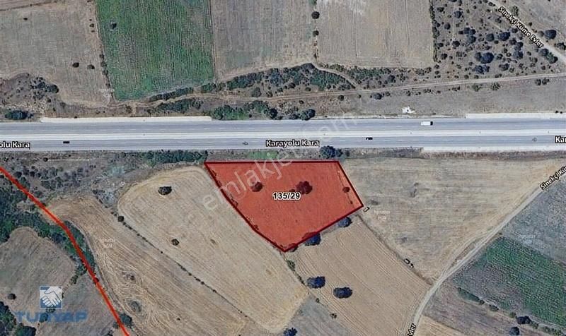 Biga Sinekçi Köyü Satılık Tarla Çanakkale Biga Sinekçi 5.723 M2 Bursa-çanakkale Otobanında Tarla