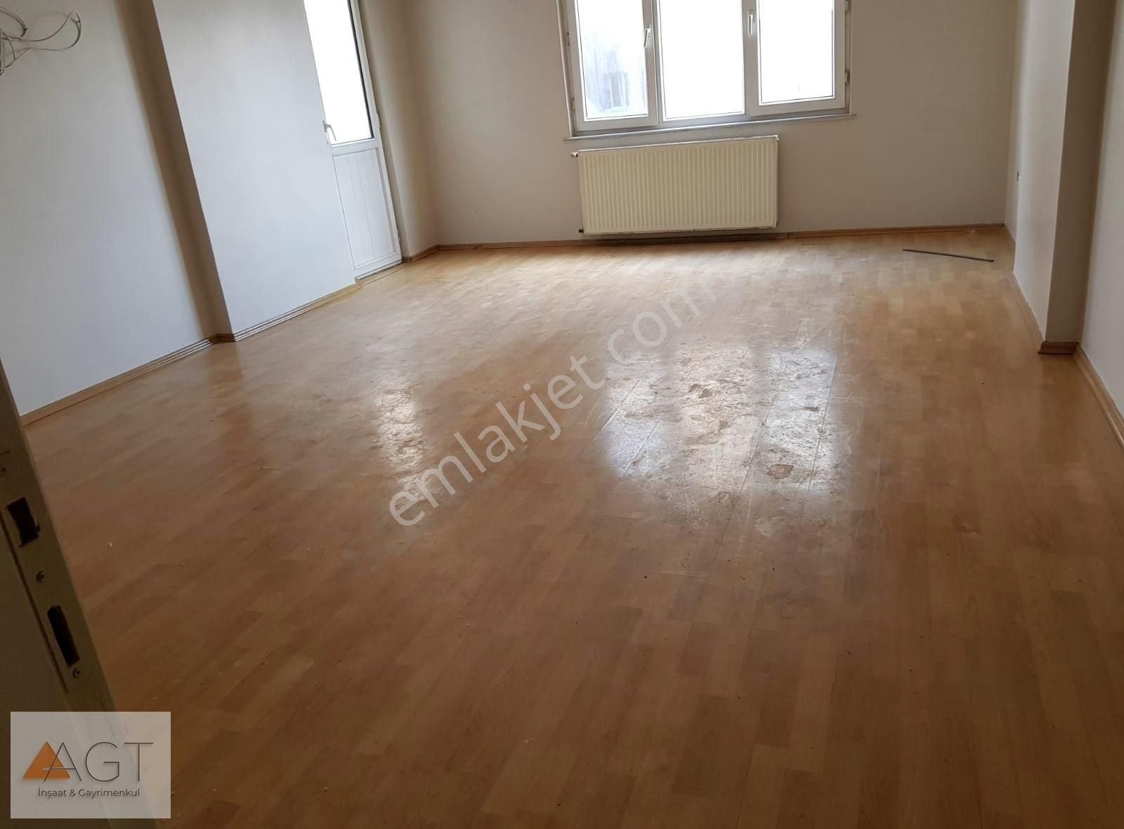 Ümraniye İnkılap Satılık Daire Agt'den İnkilap Mah. Kaplankent Sitesinde 120m2 3+1 Satılık Konu