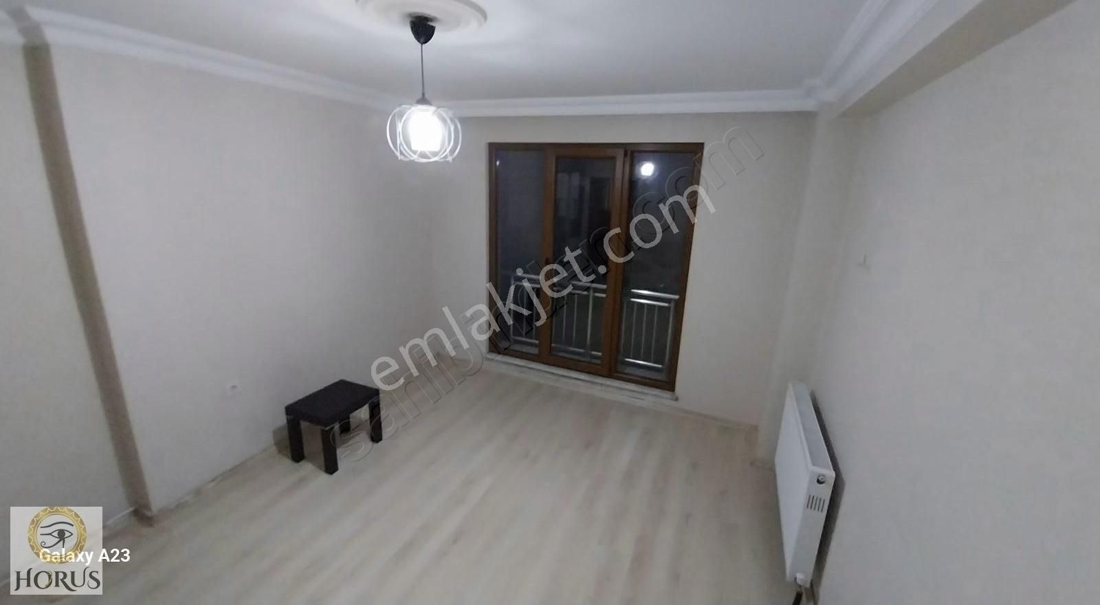 Maltepe Zümrütevler Kiralık Daire Candan Sokak'ta 2+1 Daire