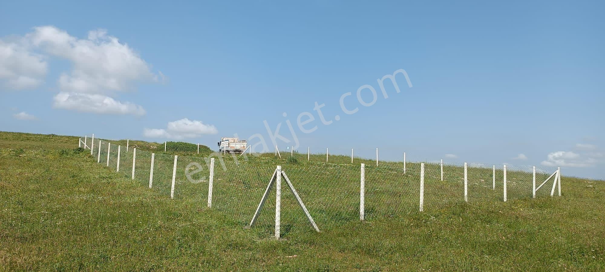 Silivri Kadıköyde Zirve Konumda Doğa Manzralı 700 M2 Arsa Etrafı Çevrili - Görsel 4