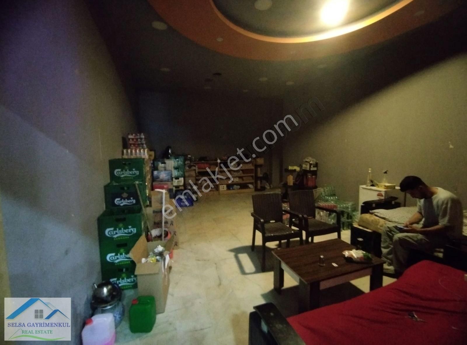 Esenyurt Bağlarçeşme Devren Dükkan & Mağaza Esenyurt Ahmet Arif Cad. 80 M2 Devren Tekel Bayii