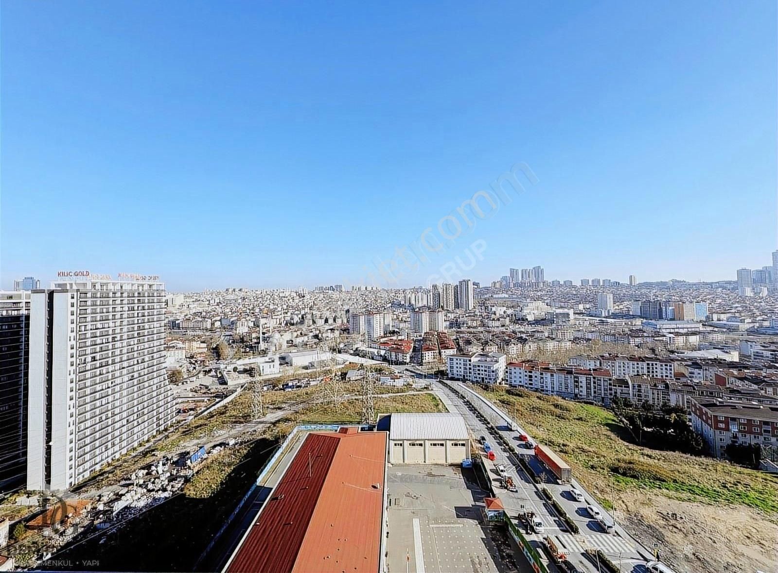 Esenyurt Cumhuriyet Satılık Daire Cumhuriyet Mahallesi Site İçi Güvenlikli Havuzlu 2+1 120m2 Daire