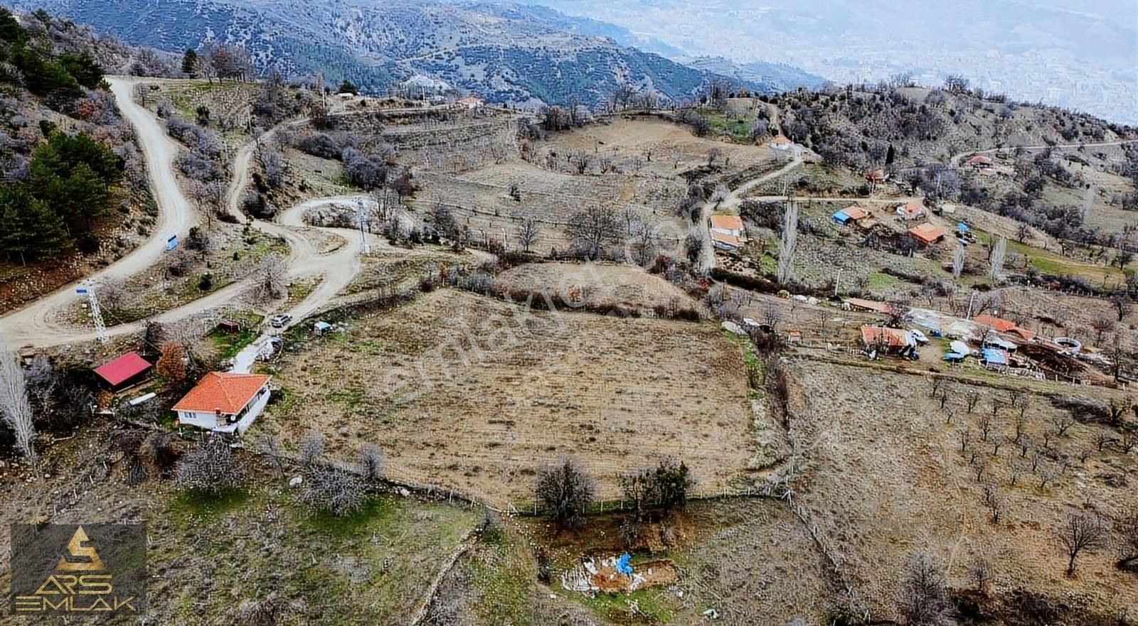 Buldan Bostanyeri Satılık Tarla Ars Emlak Gayrimenkul'den Satılık Yazlık Ev Ceviz Bahçesi