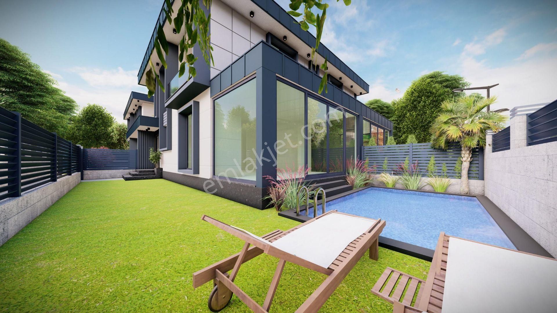 Karasu^da Kaba İnşatı Bitmiş Özel Tasarım Müstakil Bahçeli 2+1 120 M2 Villa