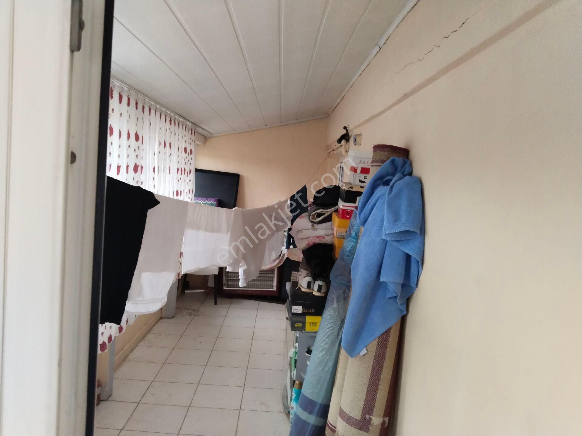 İstanbul Sultangazi Gazi Mahallesi Satılık Çekme Kat Acil - Görsel 4