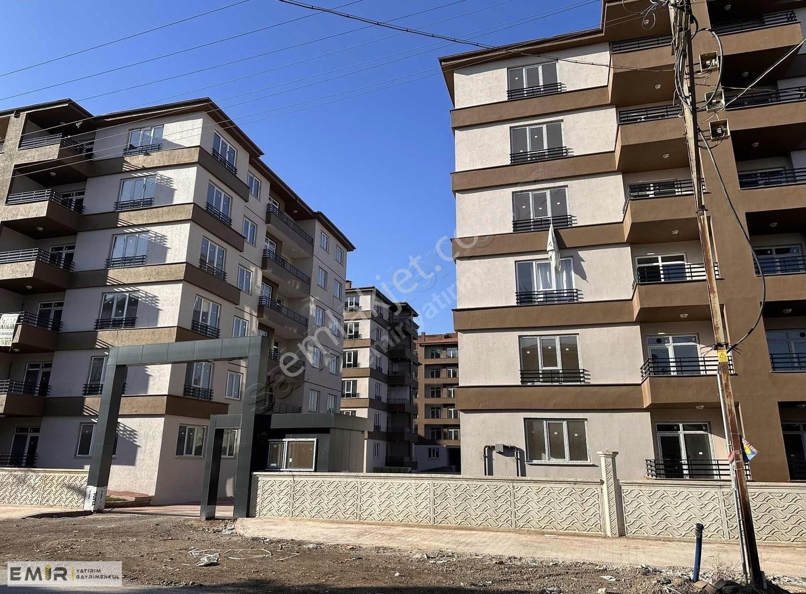 Karatay Orhangazi Satılık Daire Altıyol Civarı 3+1 Yüksek Giriş Cazip Site İçi Daire