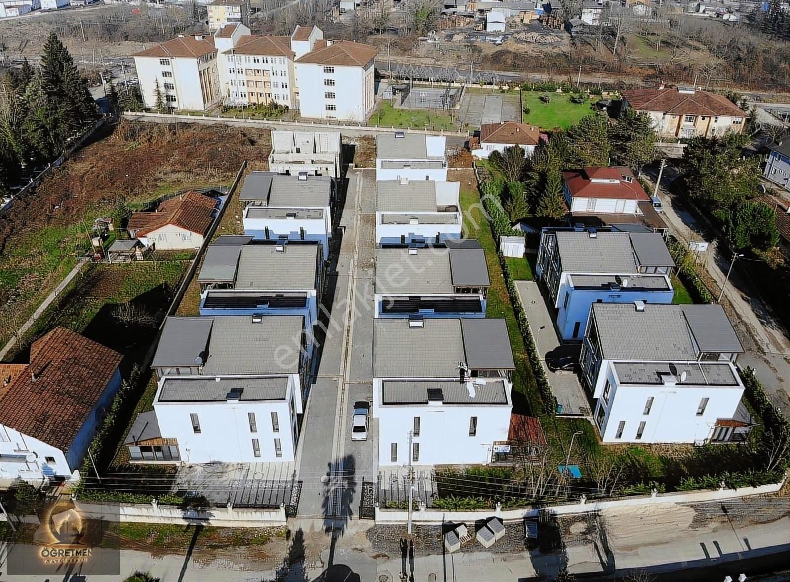 Düzce Merkez Şıralık Satılık Villa Şıralık'ta Site İçinde Satılık Villalar