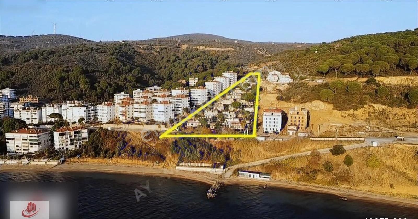 Armutlu Bayır Satılık Villa Ay Emlak'tan Armutlu Site İçinde 4+1 Deniz Gören Triplex Villa