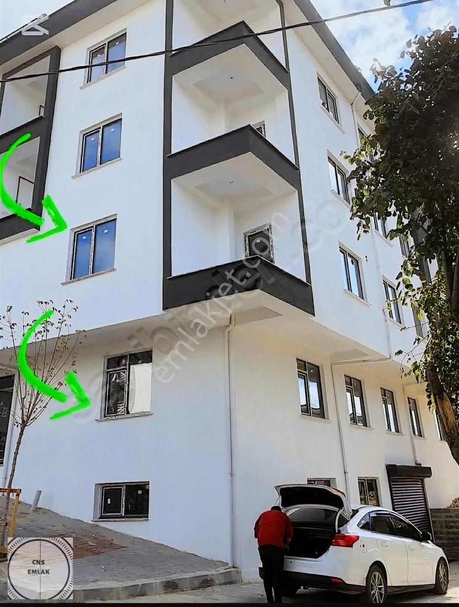 Arnavutköy Karlıbayır Satılık Daire Karlıbayırda Arakat Seviyesinde Ters Dubleks Daire Uygun Fiyat