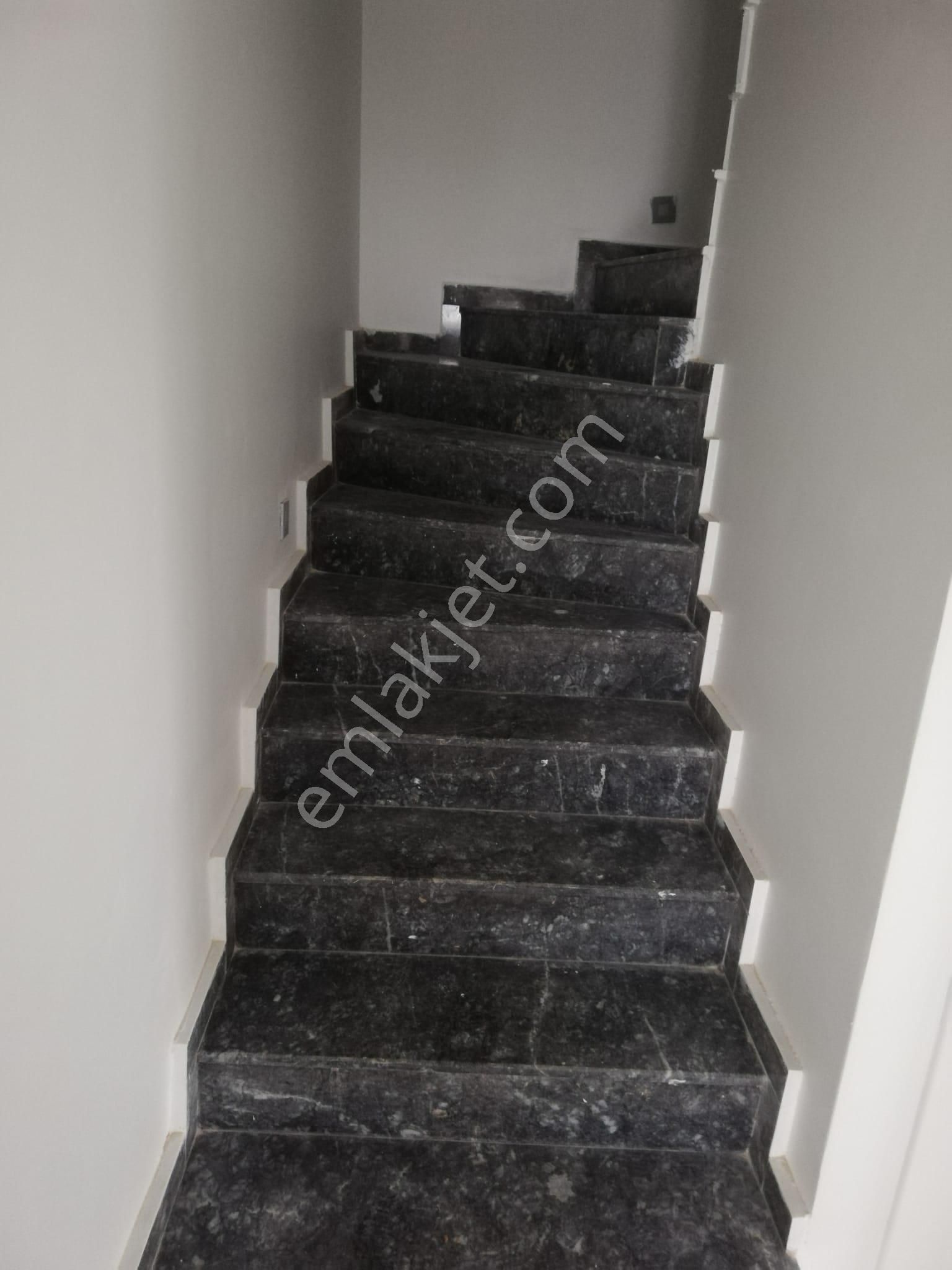 Menderes Te Site İçerisinde Lüx Satılık Sıfır Villa - Görsel 15