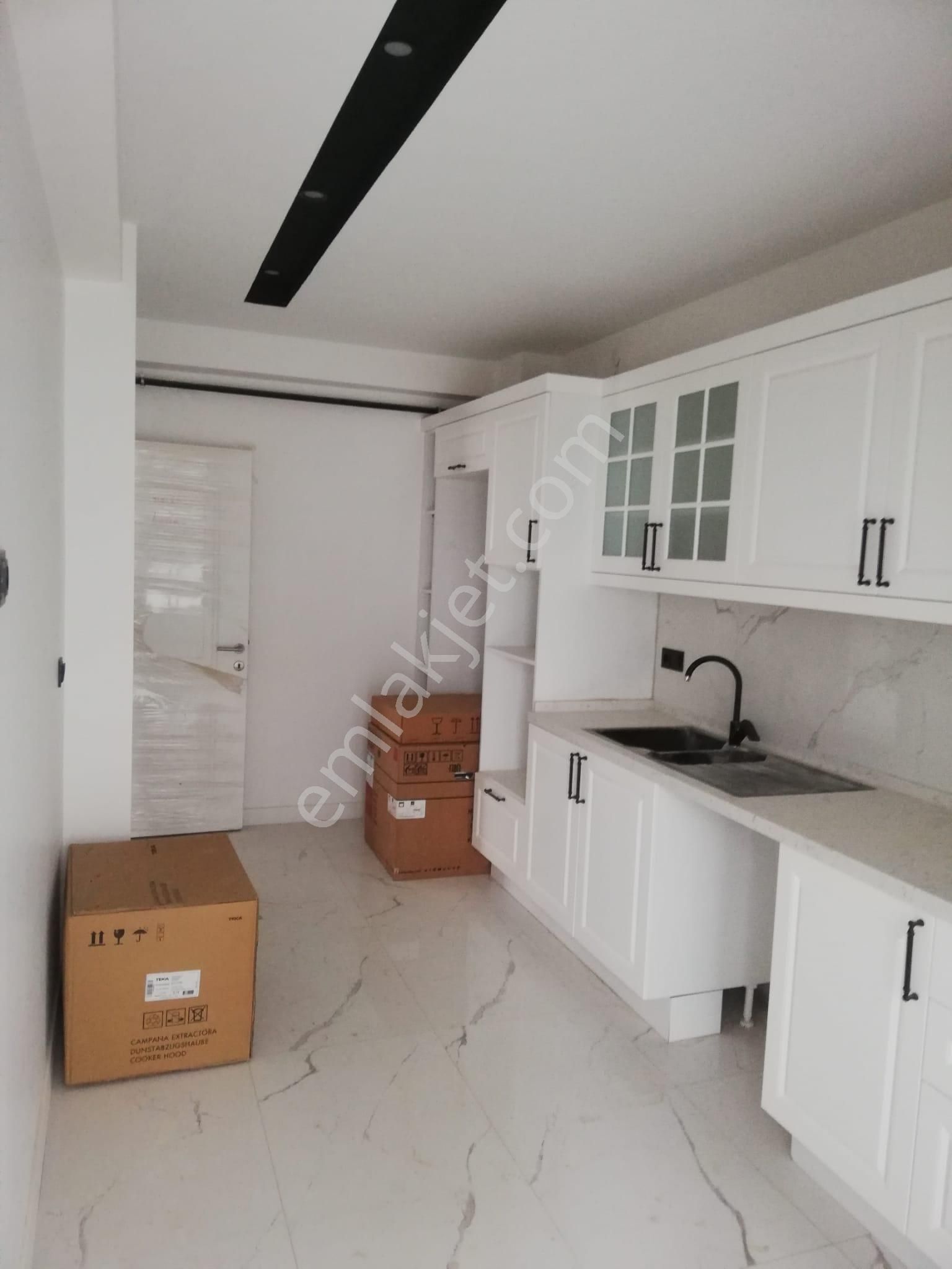 Menderes Te Site İçerisinde Lüx Satılık Sıfır Villa - Görsel 2