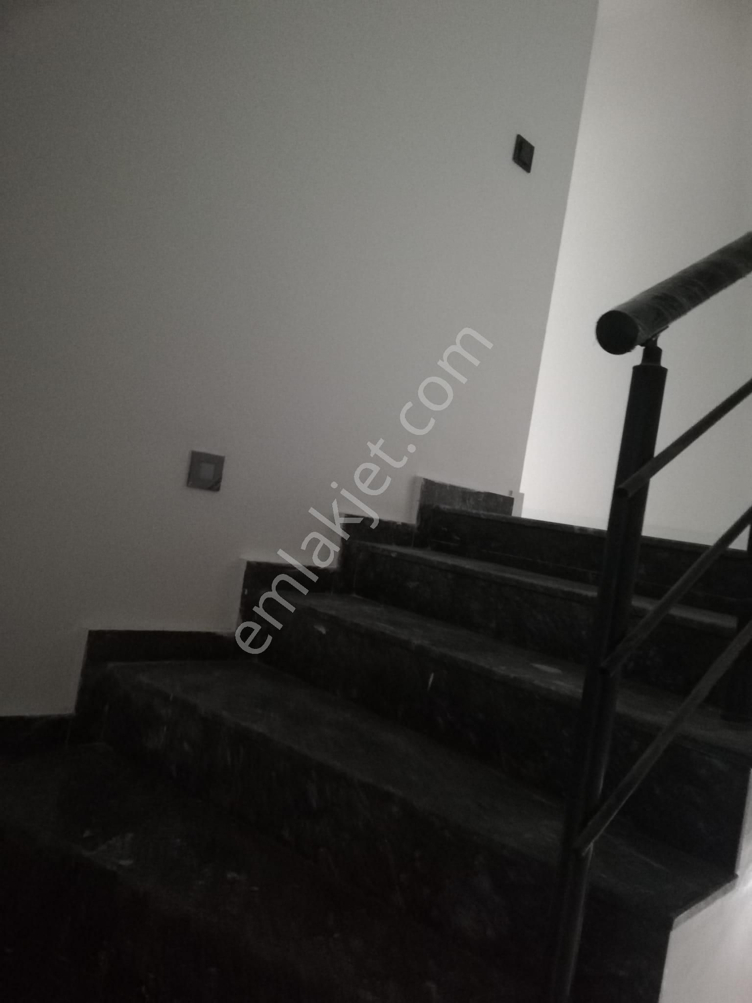 Menderes Te Site İçerisinde Lüx Satılık Sıfır Villa - Görsel 24