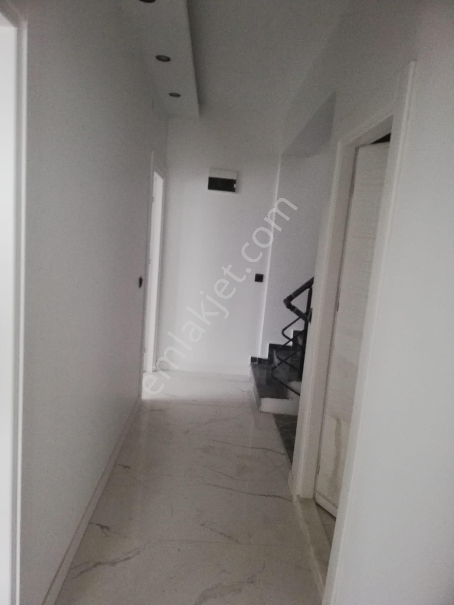 Menderes Te Site İçerisinde Lüx Satılık Sıfır Villa - Görsel 4