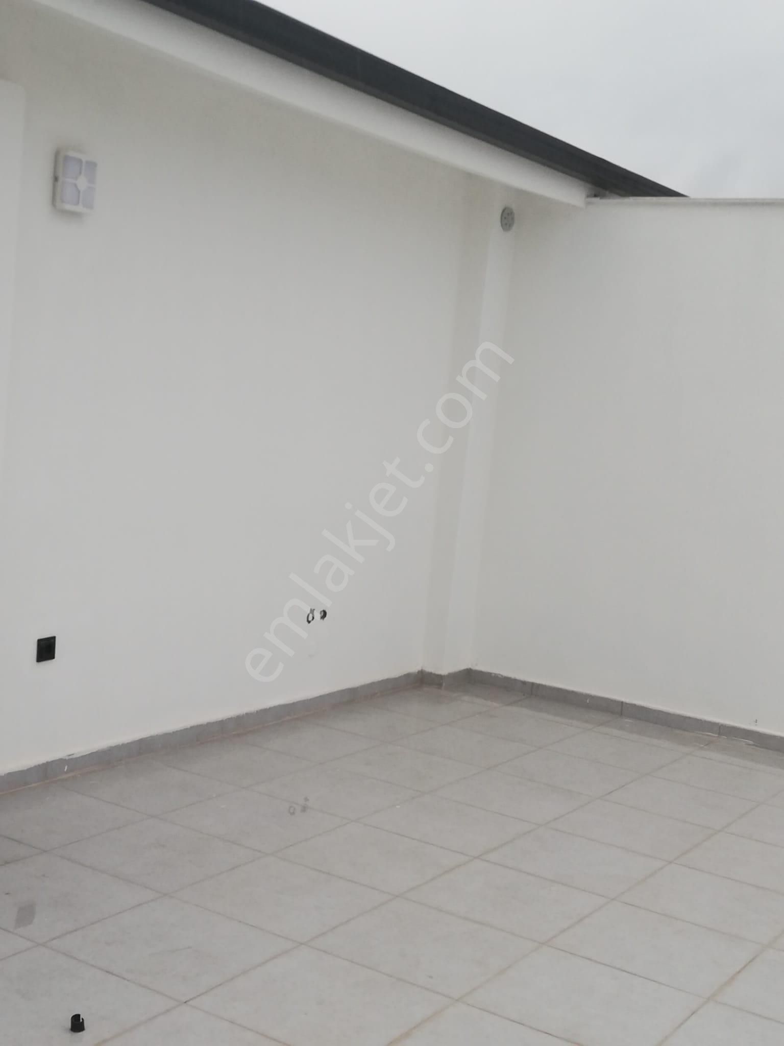 Menderes Te Site İçerisinde Lüx Satılık Sıfır Villa - Görsel 27