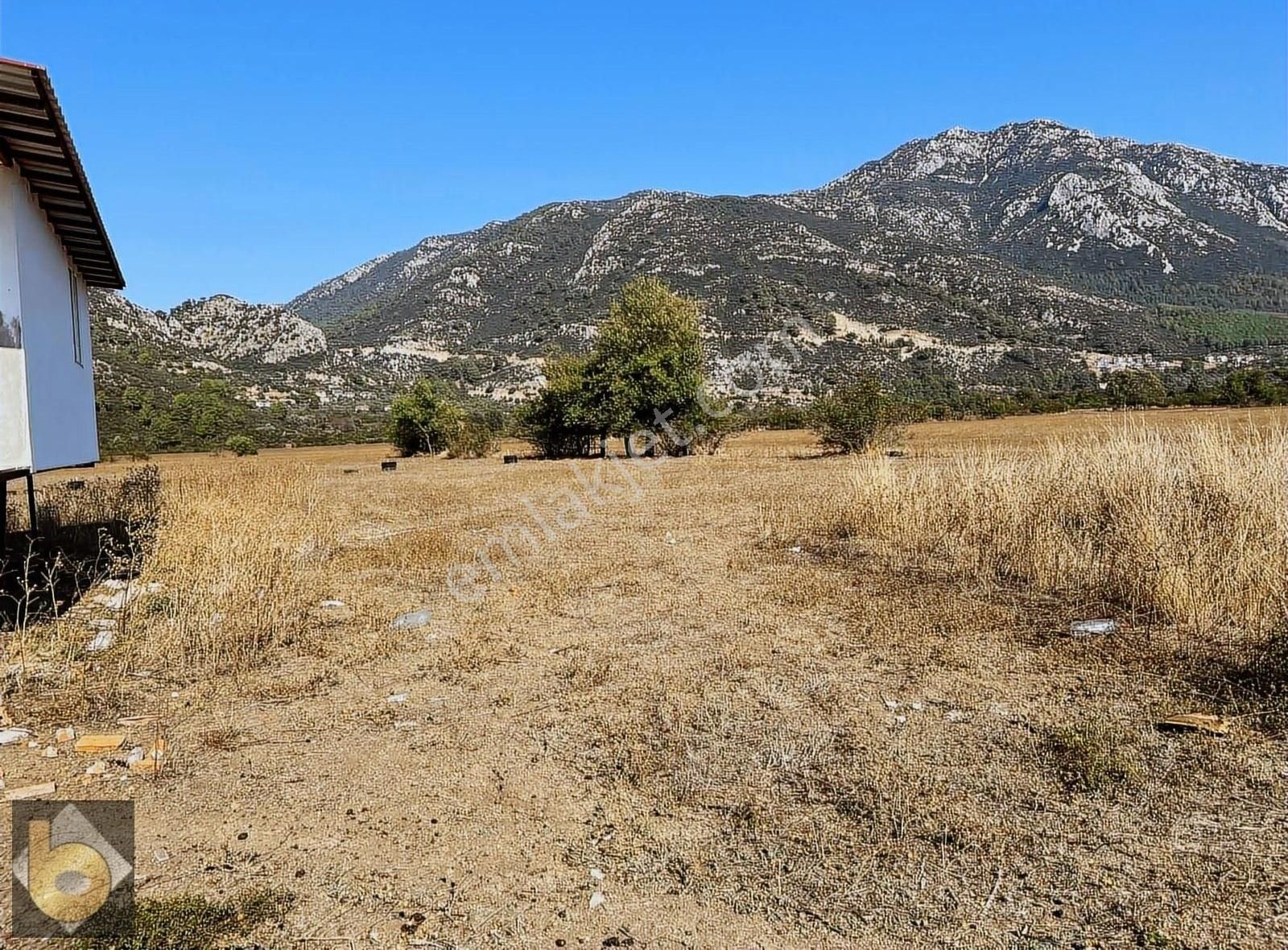 Fethiye İncirköy Satılık Müstakil Ev Fethiye İncirköy'de 1,5 Dönüm İçinde Müstakil Ev