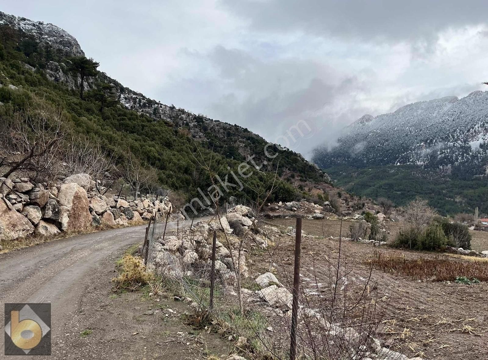 Seydikemer Çökek'te 1846m2 Tarla Ve Kargir Ev - Görsel 9
