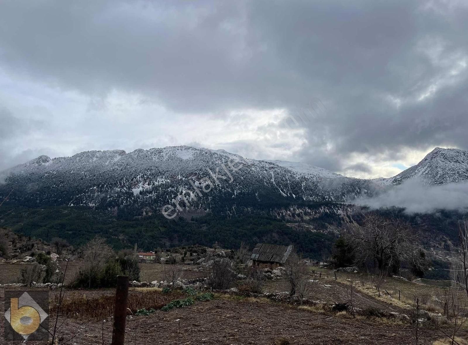 Seydikemer Çökek'te 1846m2 Tarla Ve Kargir Ev - Görsel 11