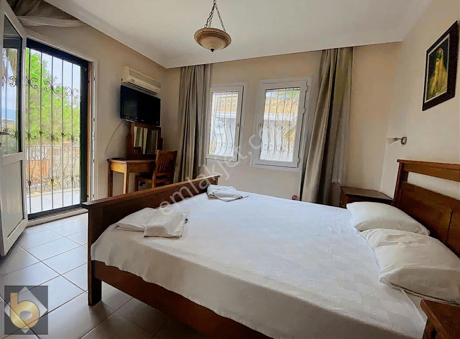 Fethiye Foça Mahallede Satılık Müstakil Havuzlu Villa - Görsel 23