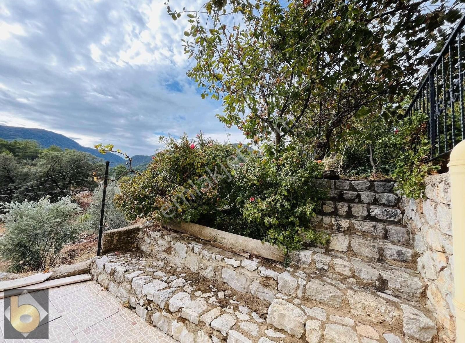 Fethiye Söğütlü'de Mükemmel Manzaralı Satılık Villa - Görsel 5