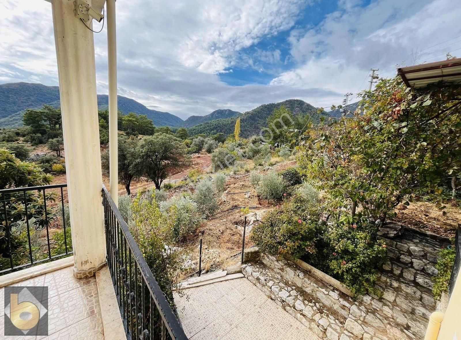 Fethiye Söğütlü'de Mükemmel Manzaralı Satılık Villa - Görsel 3