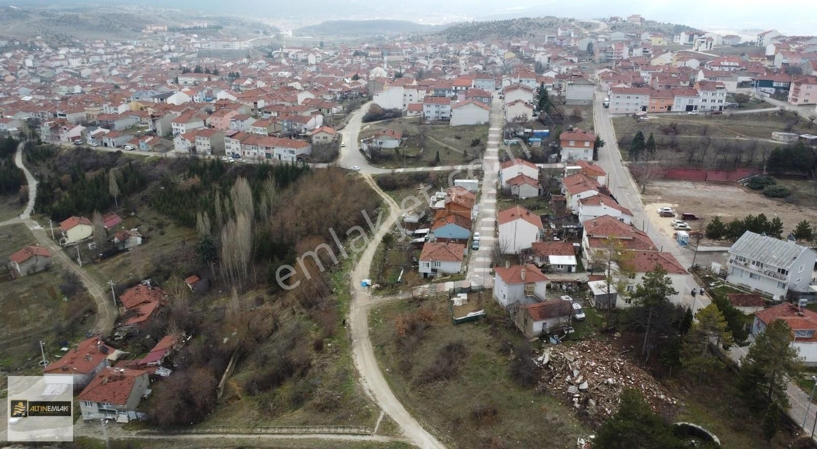 Bozüyük Yediler Satılık Konut İmarlı Altın Emlak'tan Çevre Yolu Manzaralı Arsa