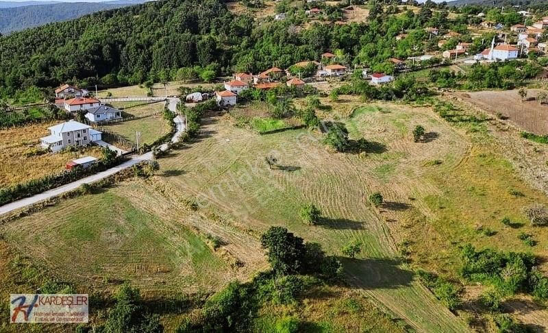 Pamukova Eskiyayla Satılık Konut İmarlı Sakarya Pamukova Eskiyayla Mah. Manzaralı Havadar İmarlı Arsa