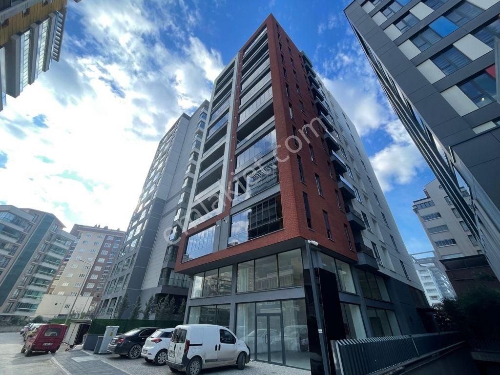 23 Nisan Merkezde Satılık 2+1 Daire