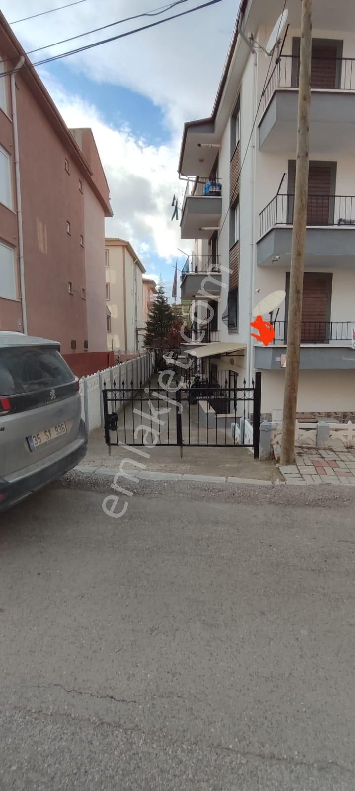 Afyon Tezcan Emlaktan Fatih Mahallesinde 4+1 Daire - Görsel 22