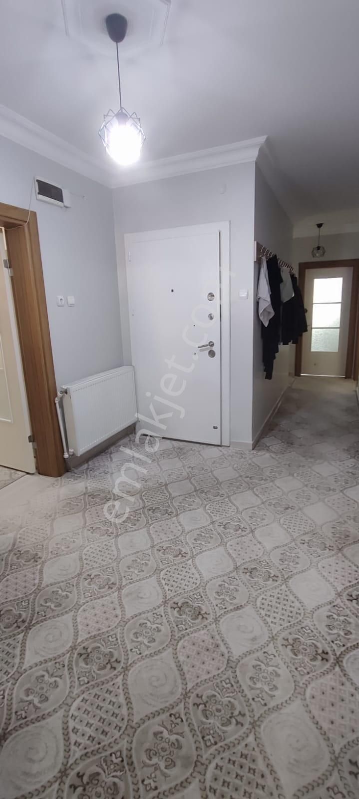 Afyon Tezcan Emlaktan Fatih Mahallesinde 4+1 Daire - Görsel 9