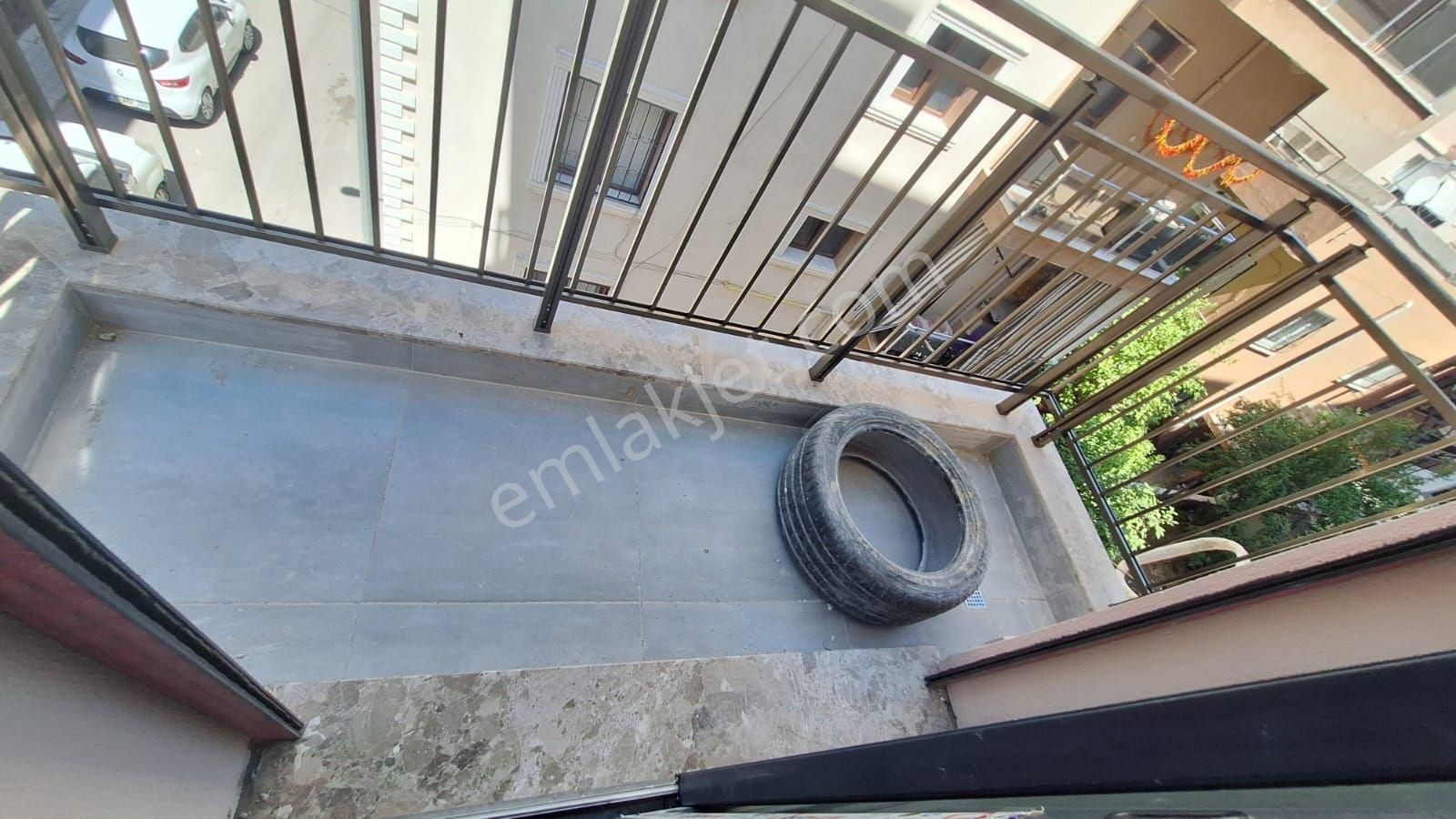 Buca Hürriyet Mahallesinde Kiralık 2+1 Arakat Asansörlü Açık Mutfak Doğalgazlı Daire - Görsel 10