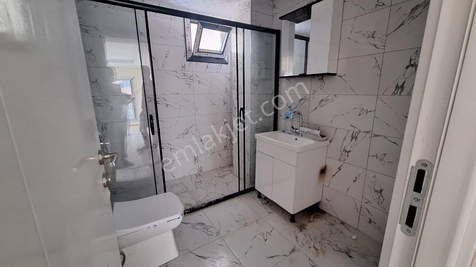 Buca Hürriyet Mahallesinde Kiralık 2+1 Arakat Asansörlü Açık Mutfak Doğalgazlı Daire - Görsel 8
