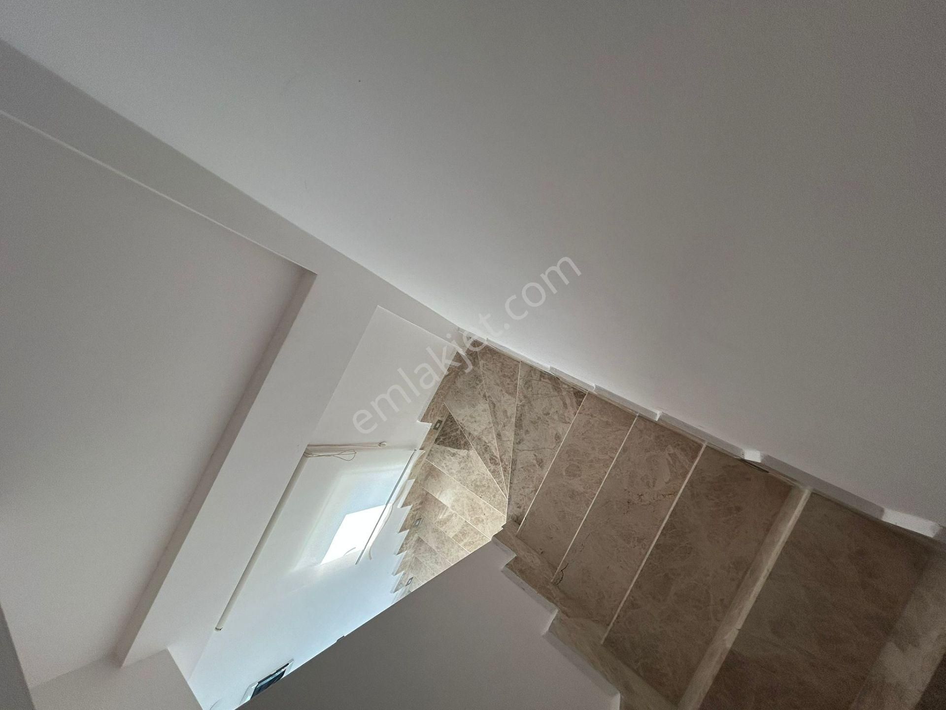Dalaman'da Havuzlu Site İçinde 2+1 Eşyalı İkiz Villa - Görsel 17