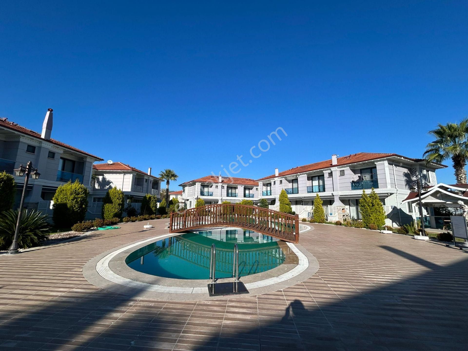 Dalaman'da Havuzlu Site İçinde 2+1 Eşyalı İkiz Villa - Görsel 4