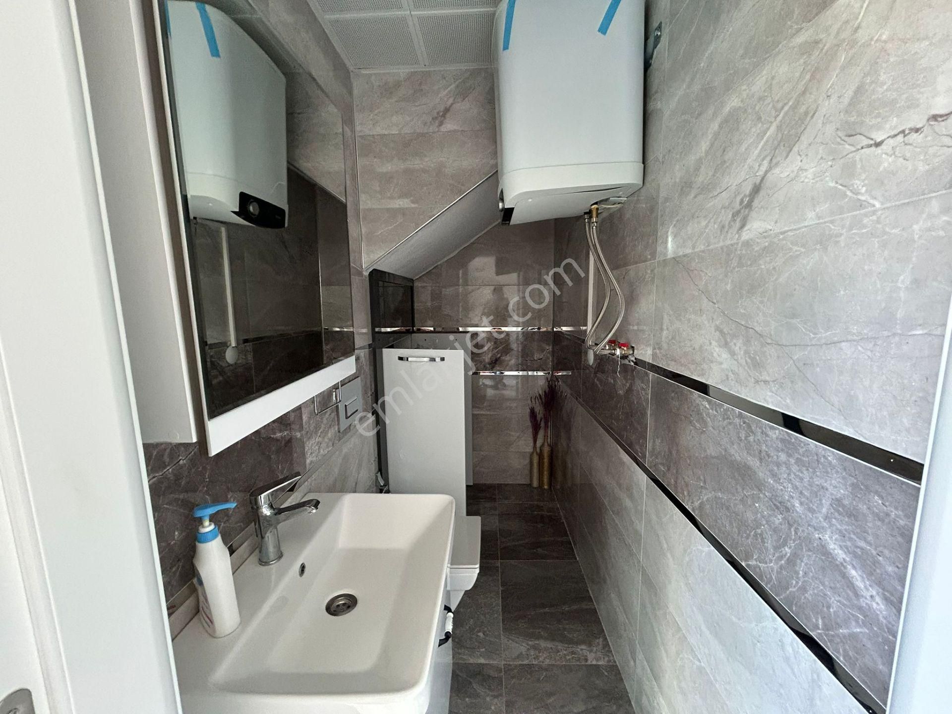 Dalaman'da Havuzlu Site İçinde 2+1 Eşyalı İkiz Villa - Görsel 11