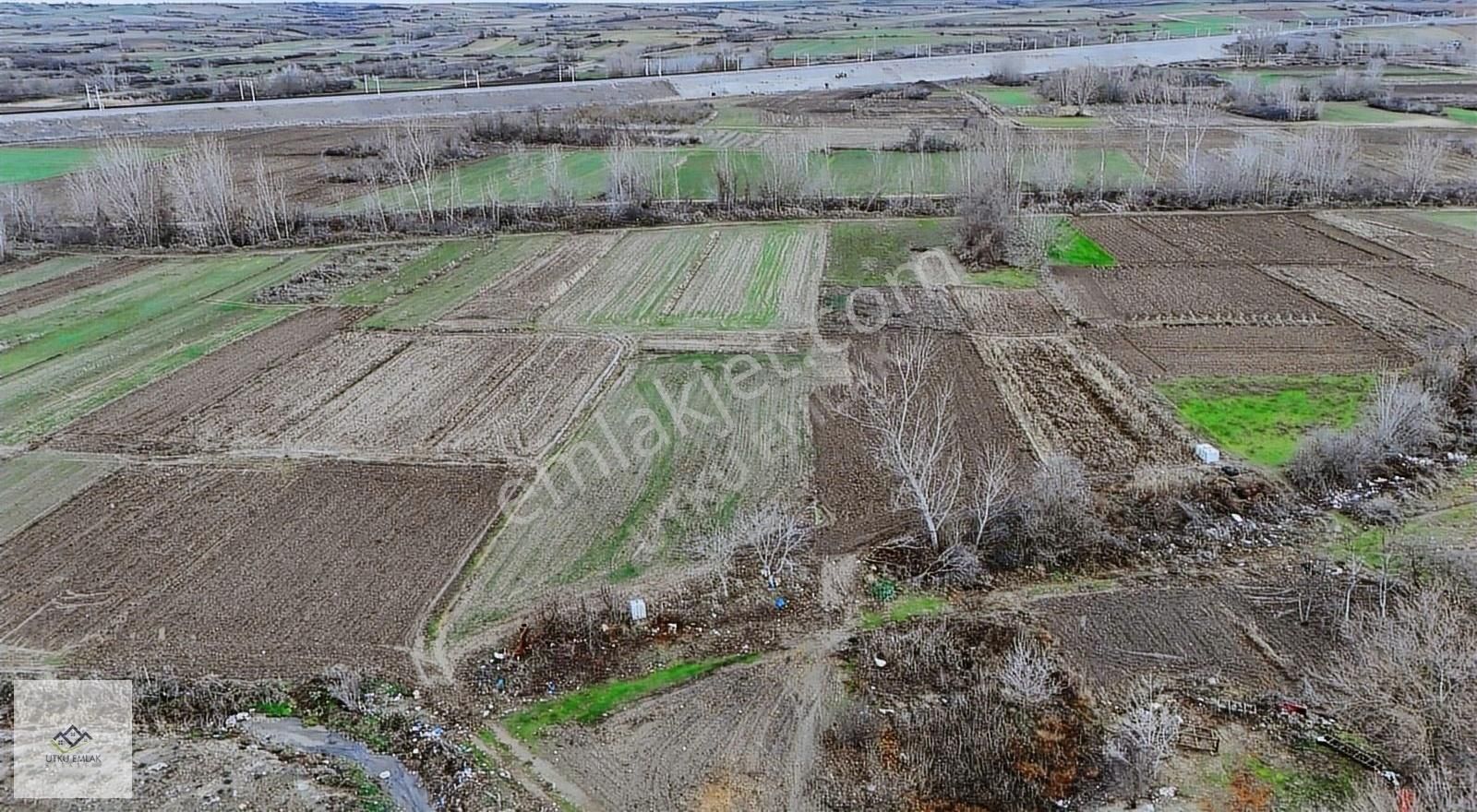 Babaeski Ağayeri Köyü Satılık Konut İmarlı Babaeski Ağayeri Köyünde 290 M2 Satılık İmarlı Arsa