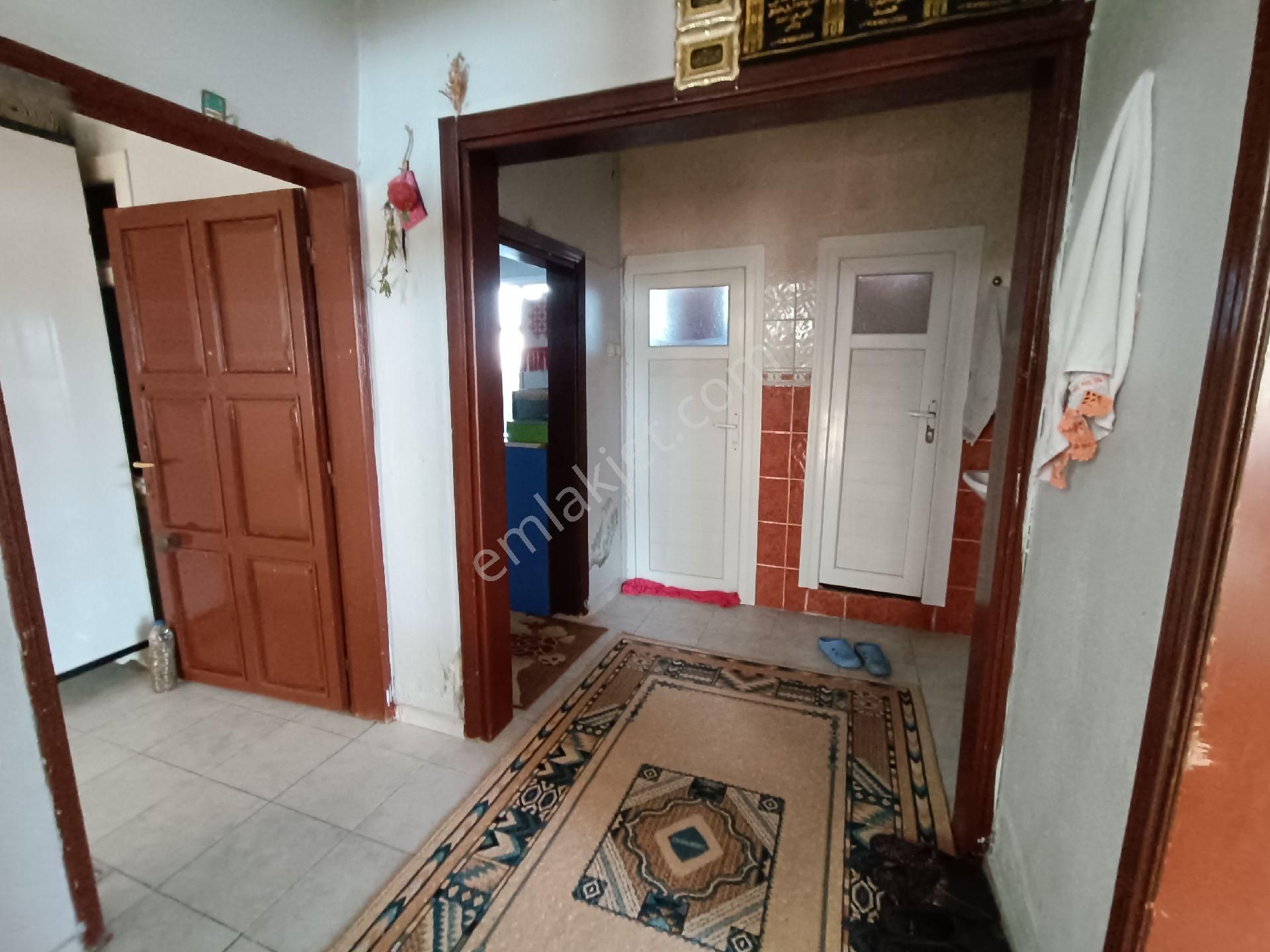 Gülbahçe Uçak Alanı Mah. 500 M² Müstakil Ev Arsa Komple Satılık - Görsel 2