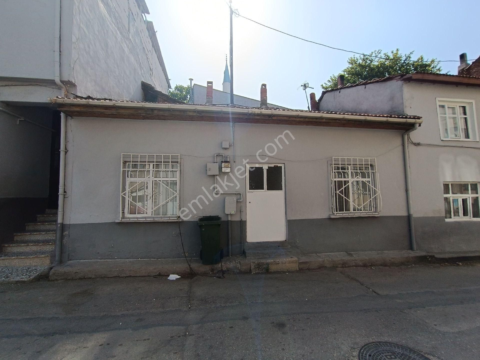 Osmangazi Koğukçınar Satılık Daire Bursa Merkezde 102 M2 Arsa Ve Daire