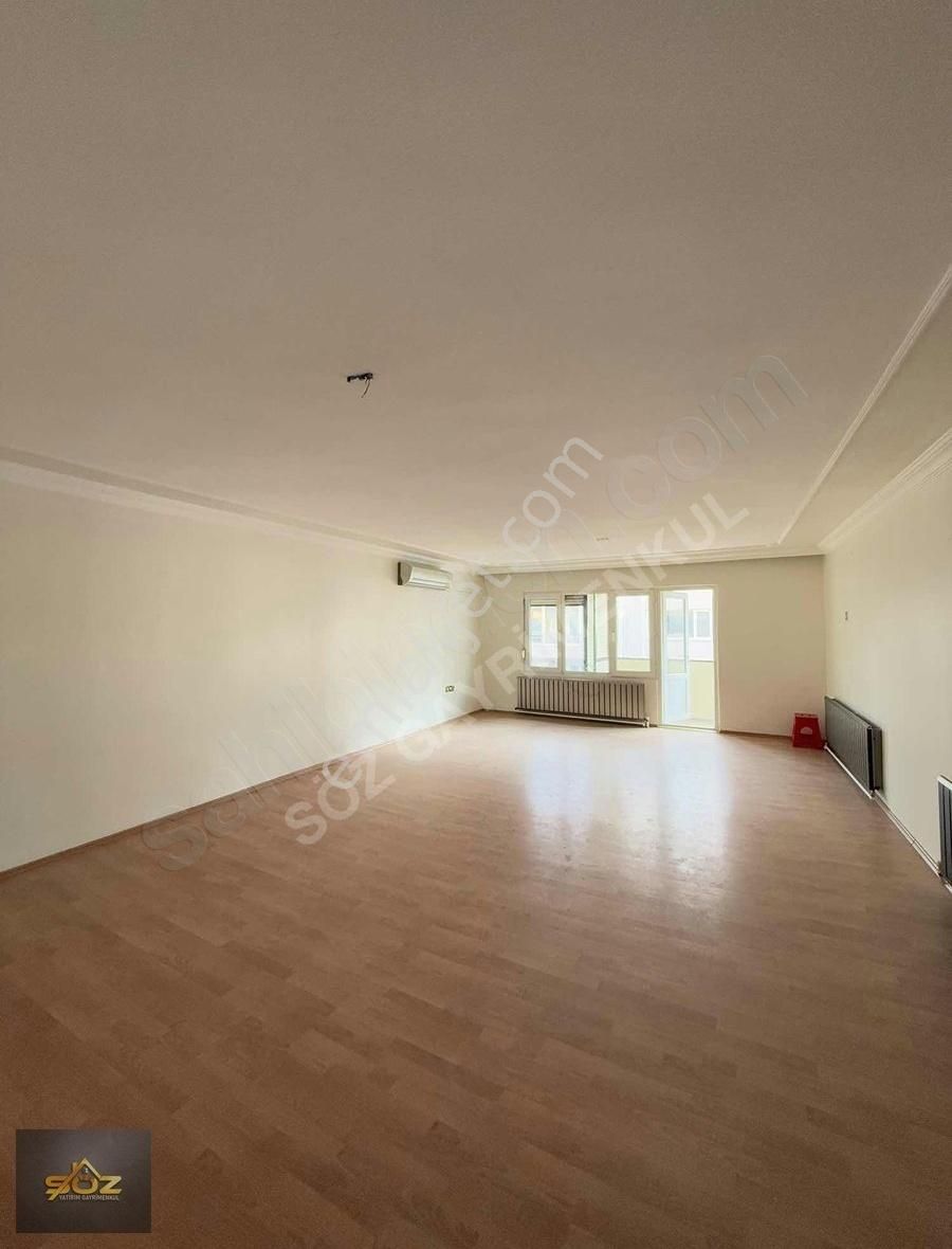 Akhisar Ragıp Bey Kiralık Daire Çarşıda Yapıkredi Bankası Üstü 3+1 130m2 Kiralık Daire